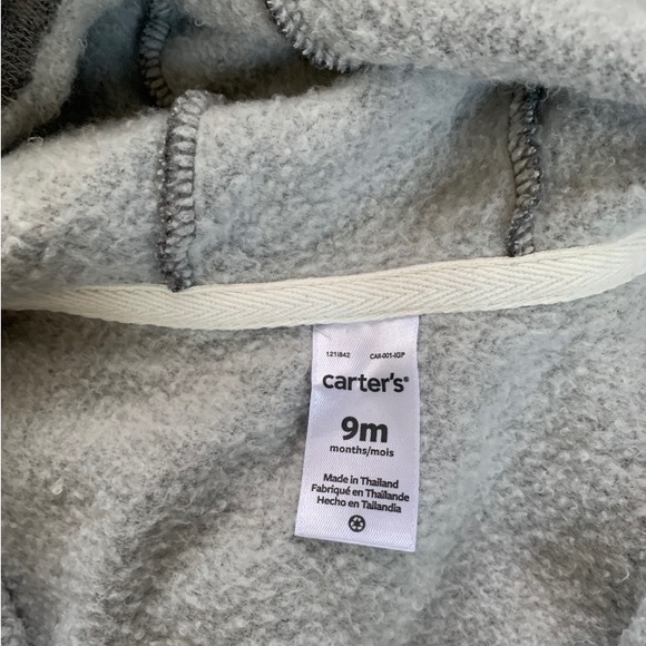 6-9 month Boys Bundle, 3 pairs of pants and a sweatshirt - Picture 8 of 8